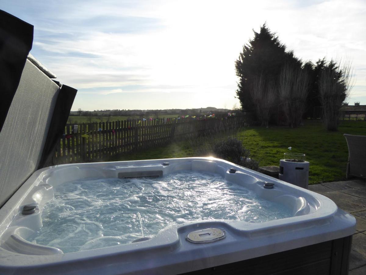 South View Country House Sleeps 12 - Hot Tub - Views 헨리인아덴 외부 사진