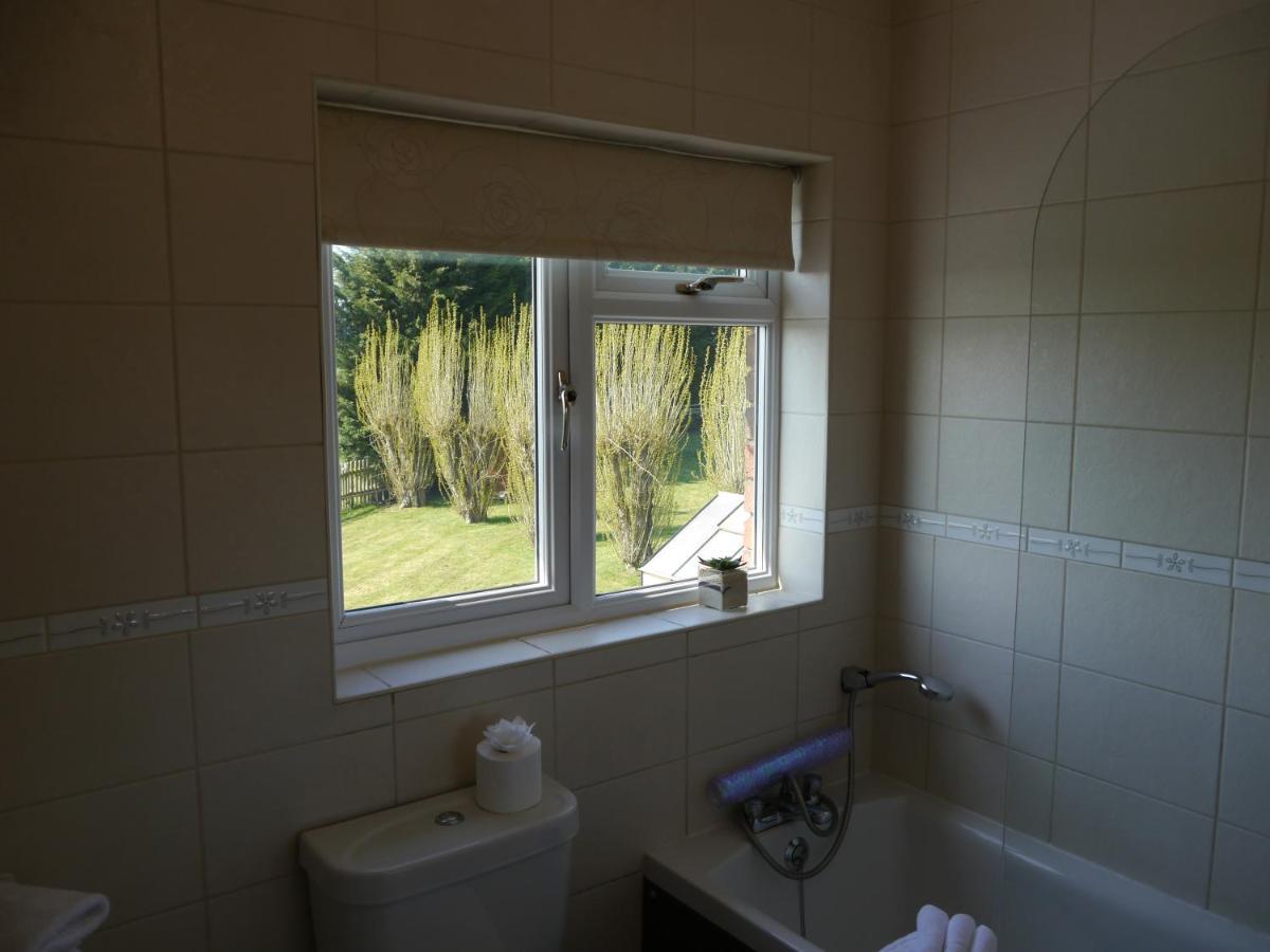 South View Country House Sleeps 12 - Hot Tub - Views 헨리인아덴 외부 사진
